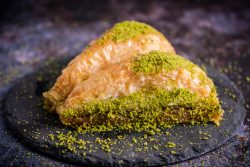 Lezza Üçgen Baklava 2 Kg